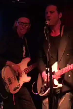 Mike Muller and Manu Lanvin perform at the Red Lion, New York City